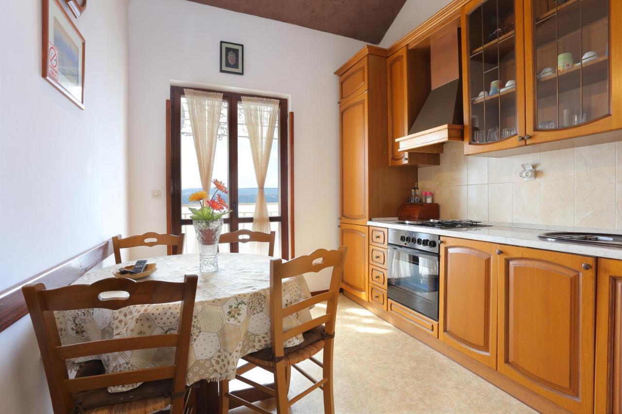 Apartments By The Sea Stanici, Omis - 1028 Tice Εξωτερικό φωτογραφία